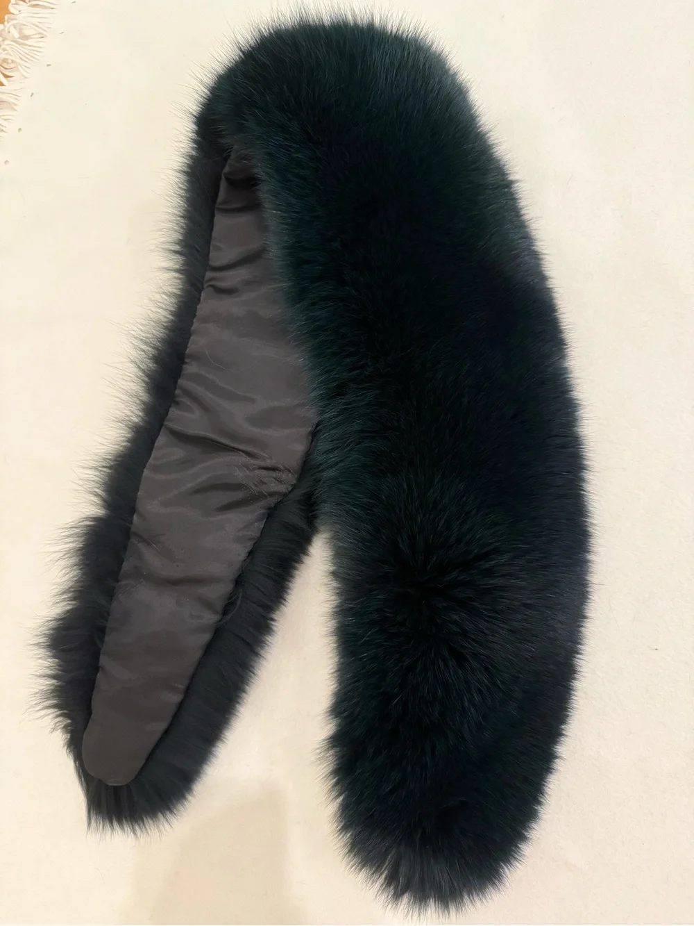 Luxurious Dark Emerald Green Fox Fur Collar Scarf